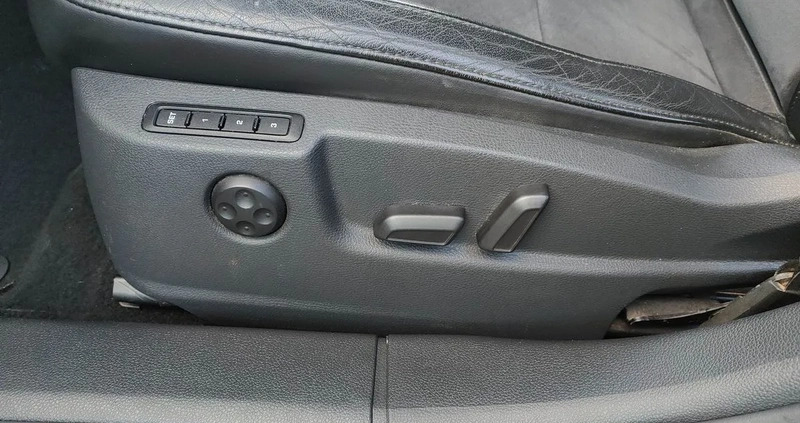Skoda Superb cena 29900 przebieg: 208000, rok produkcji 2011 z Płock małe 704